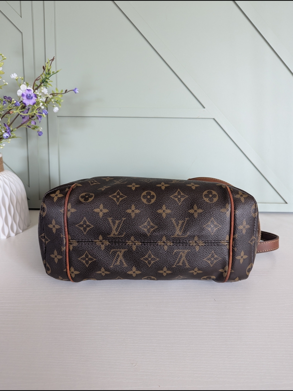Louis Vuitton Totally PM. Monogram Tote Bag - Picture 5 of 16